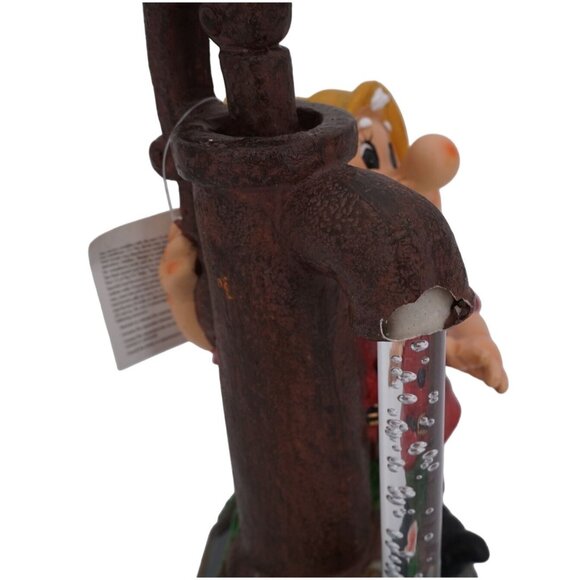 Garden Gnome with Solar Light & LED Water Pump – 10" Resin Statue, Broken/Damage - Picture 2 of 8